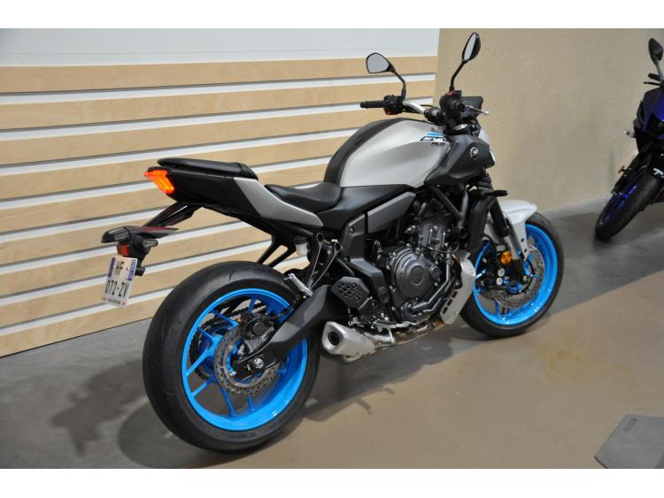 YAMAHA MT-07 (47.5CV)