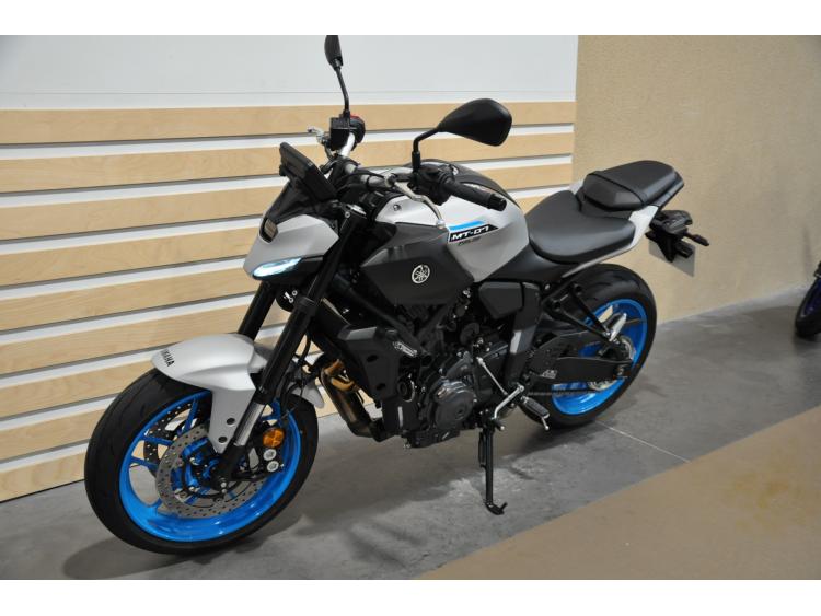 YAMAHA MT-07 (47.5CV)