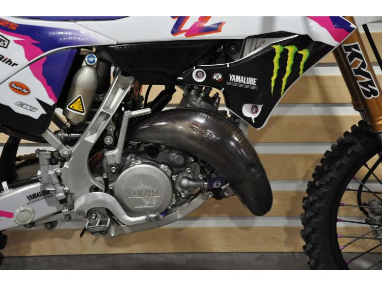 YAMAHA YZ 125