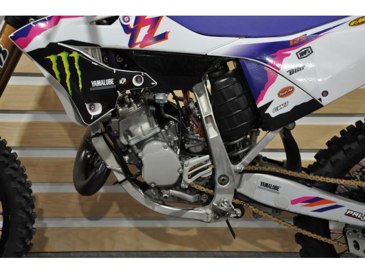 YAMAHA YZ 125