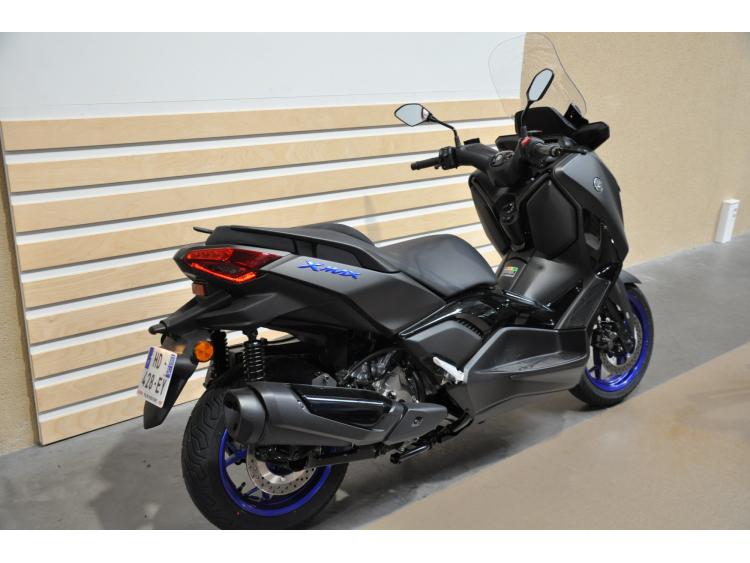 YAMAHA XMAX 300 2025