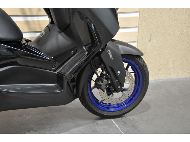 YAMAHA X-MAX 125 2025