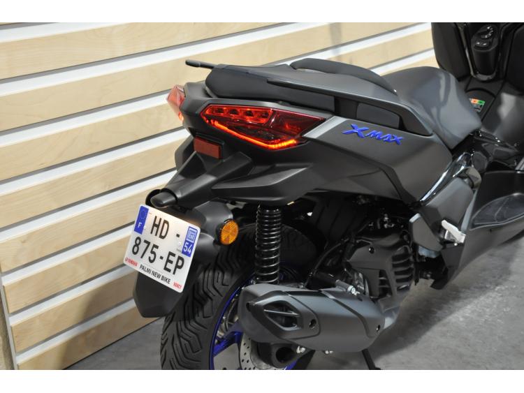 YAMAHA X-MAX 125 2025