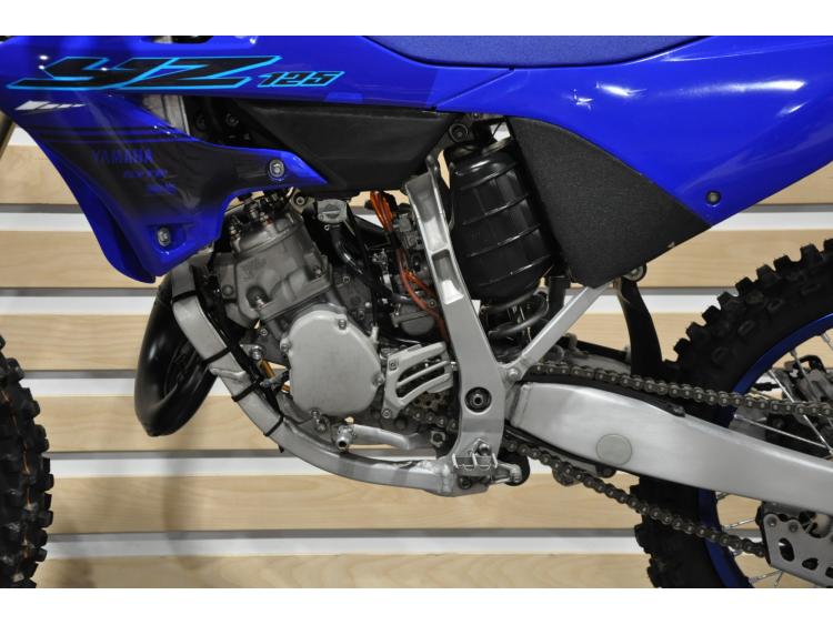 YAMAHA YZ 125