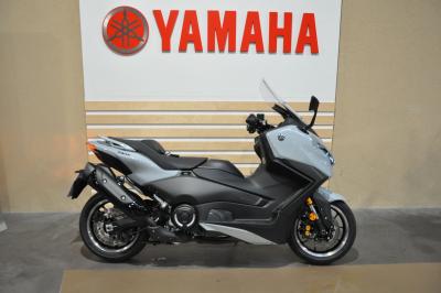 YAMAHA XP T-MAX 560 TECH MAX