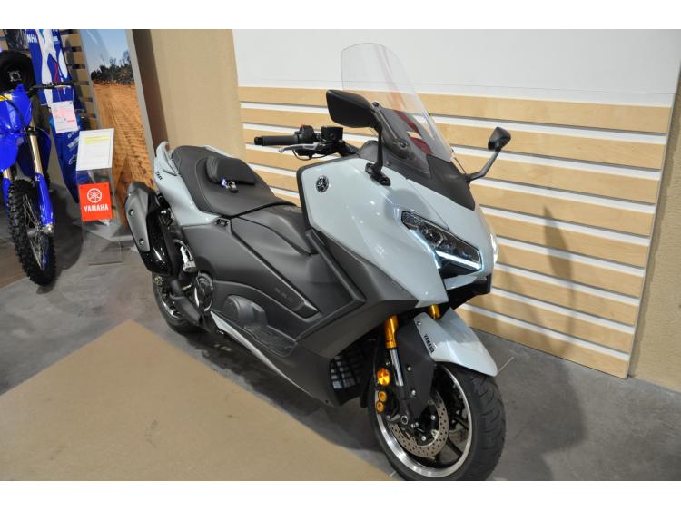 YAMAHA XP T-MAX 560 TECH MAX