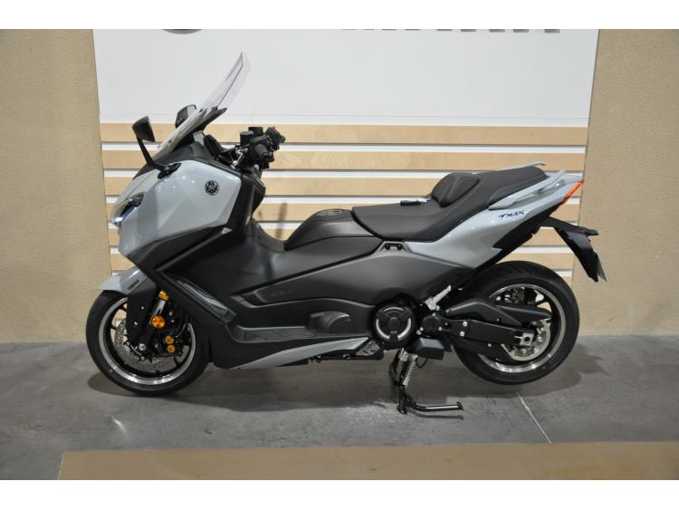 YAMAHA XP T-MAX 560 TECH MAX