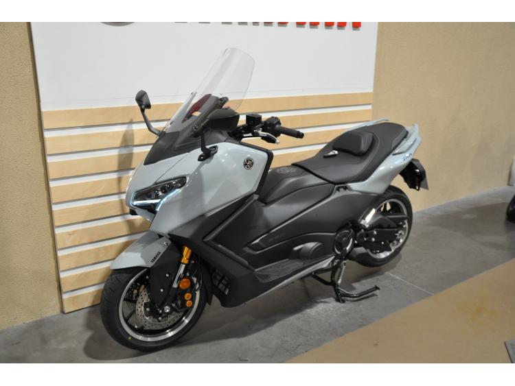 YAMAHA XP T-MAX 560 TECH MAX
