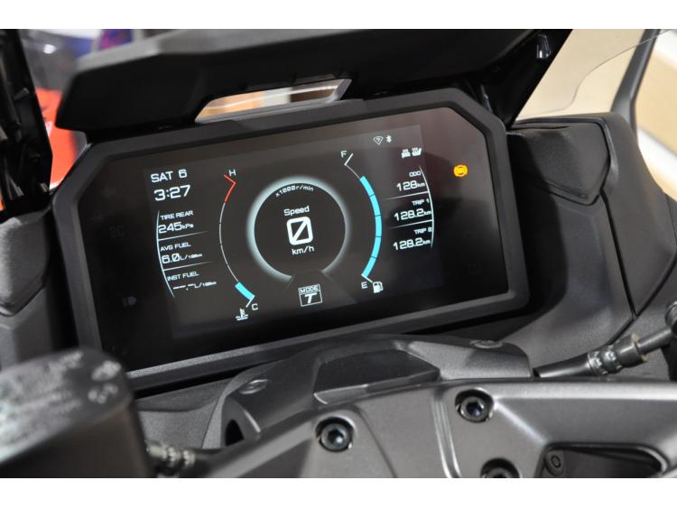 YAMAHA XP T-MAX 560 TECH MAX