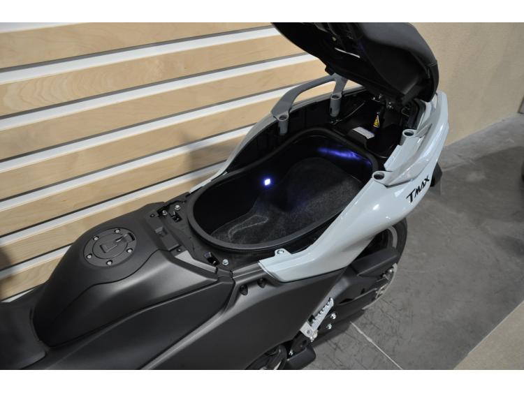 YAMAHA XP T-MAX 560 TECH MAX
