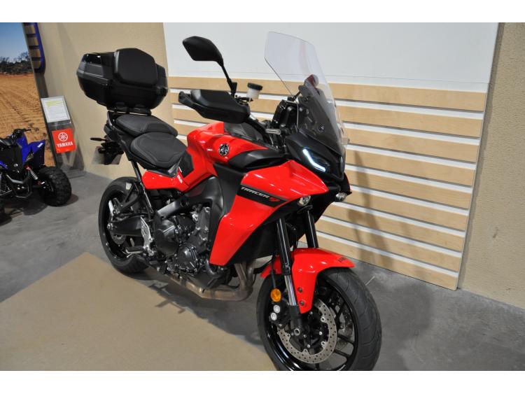YAMAHA TRACER 9
