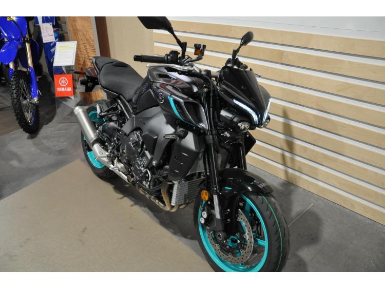YAMAHA MT-10