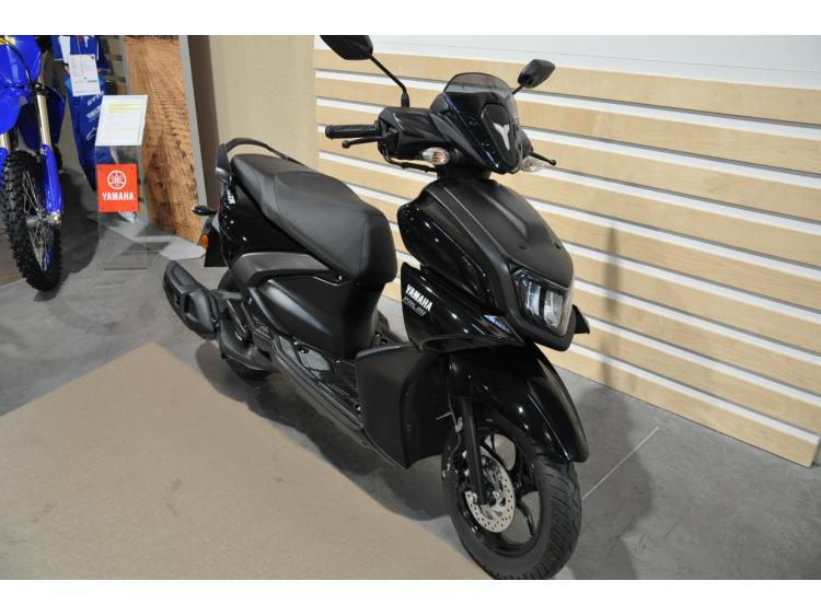YAMAHA RayZR 125
