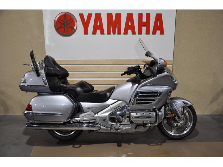 HONDA GL1800 GOLDWING