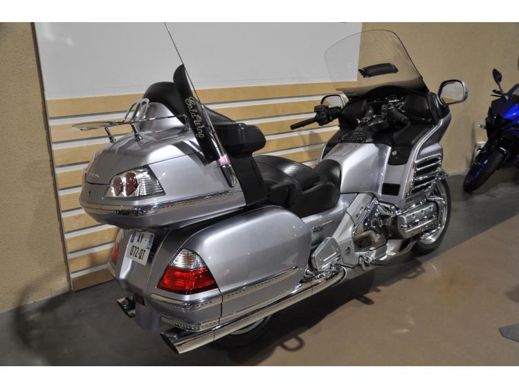 HONDA GL1800 GOLDWING