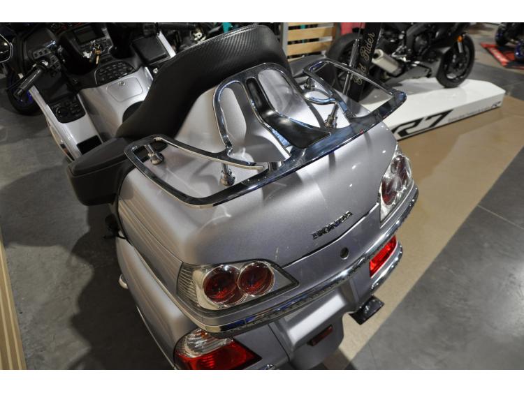 HONDA GL1800 GOLDWING