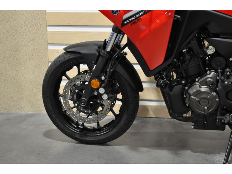 YAMAHA TRACER 7