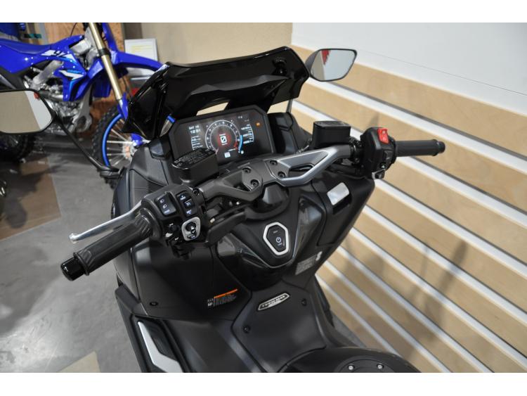 YAMAHA XP T-MAX 560 TECH MAX