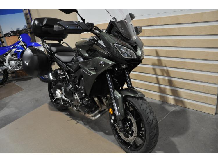 YAMAHA TRACER 900