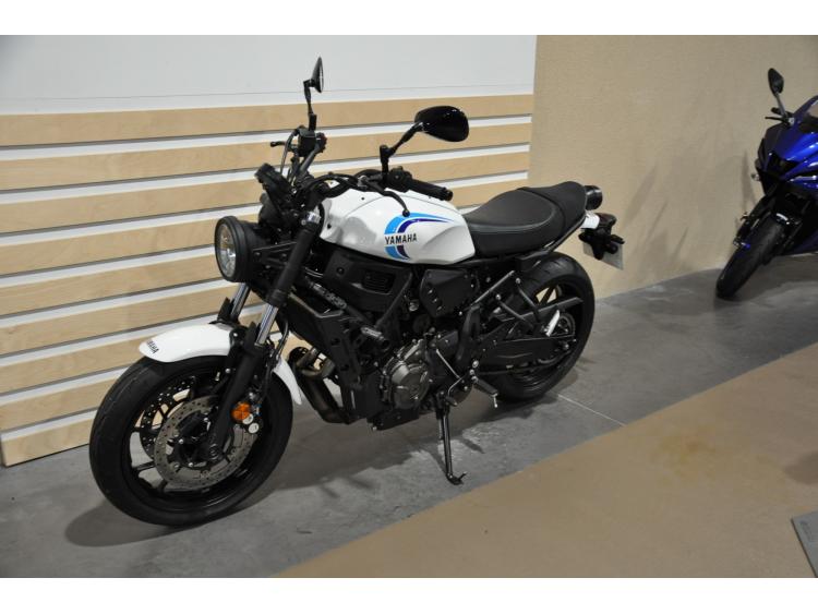 YAMAHA XSR 700