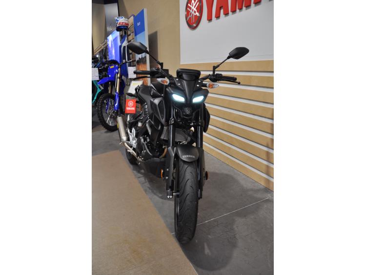 YAMAHA MT-125