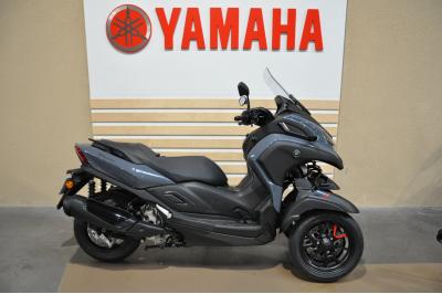 YAMAHA TRICITY 300