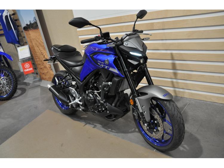 YAMAHA MT-03 