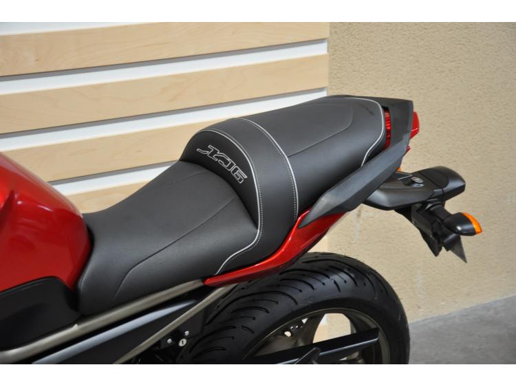 YAMAHA XJ6 Diversion