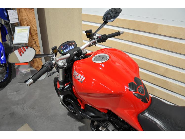 DUCATI MONSTER 1200