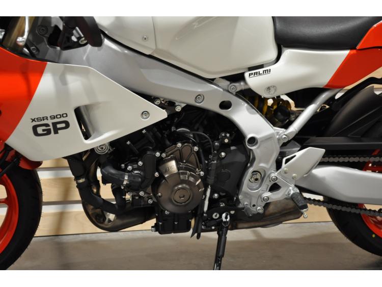 YAMAHA XSR 900 GP  A2