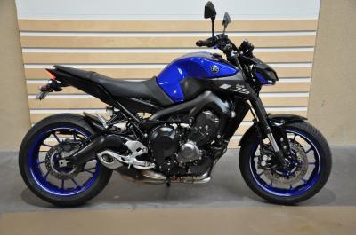 YAMAHA MT-09