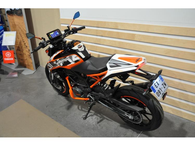   KTM 125 DUKE ABS