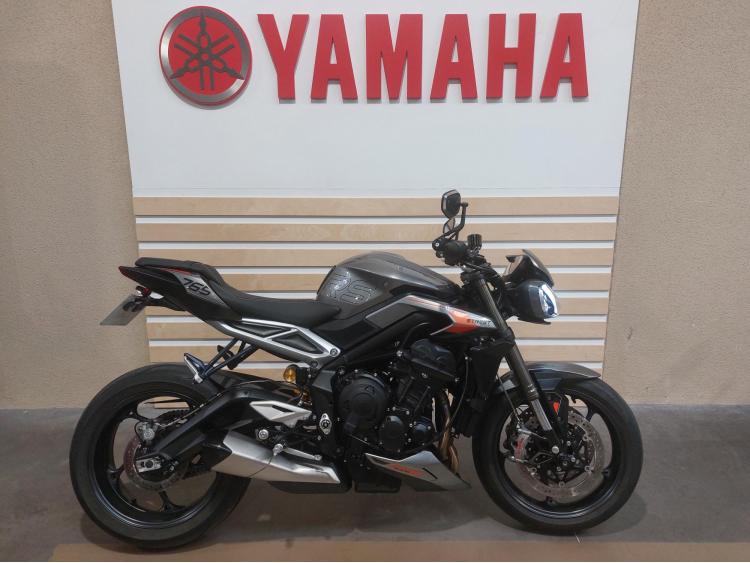 TRIUMPH STREET TRIPLE 765 RS
