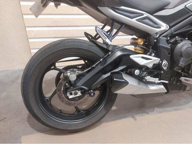 TRIUMPH STREET TRIPLE 765 RS