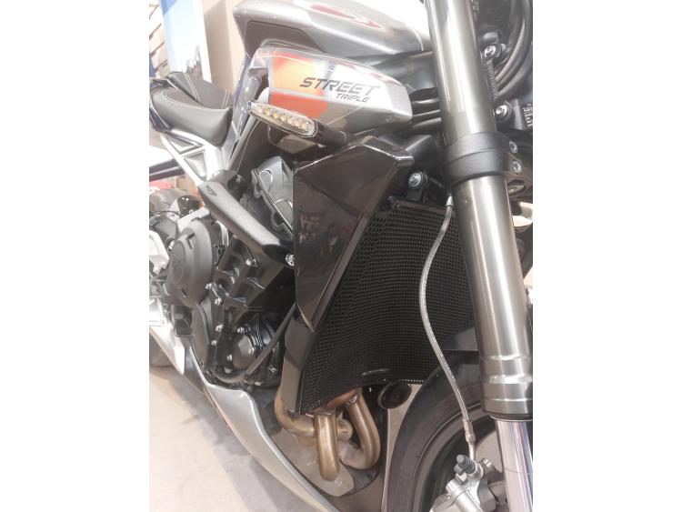 TRIUMPH STREET TRIPLE 765 RS