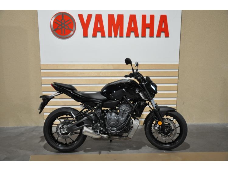 YAMAHA MT-07 (47.5CV)