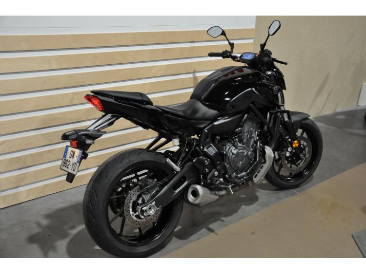 YAMAHA MT-07 (47.5CV)