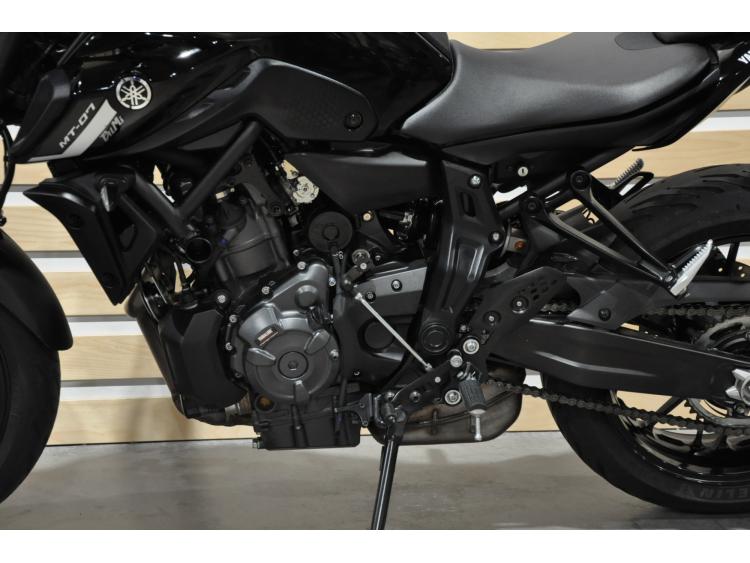 YAMAHA MT-07 (47.5CV)