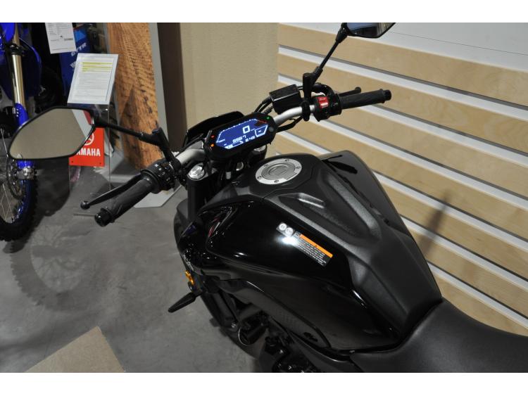 YAMAHA MT-07 (47.5CV)