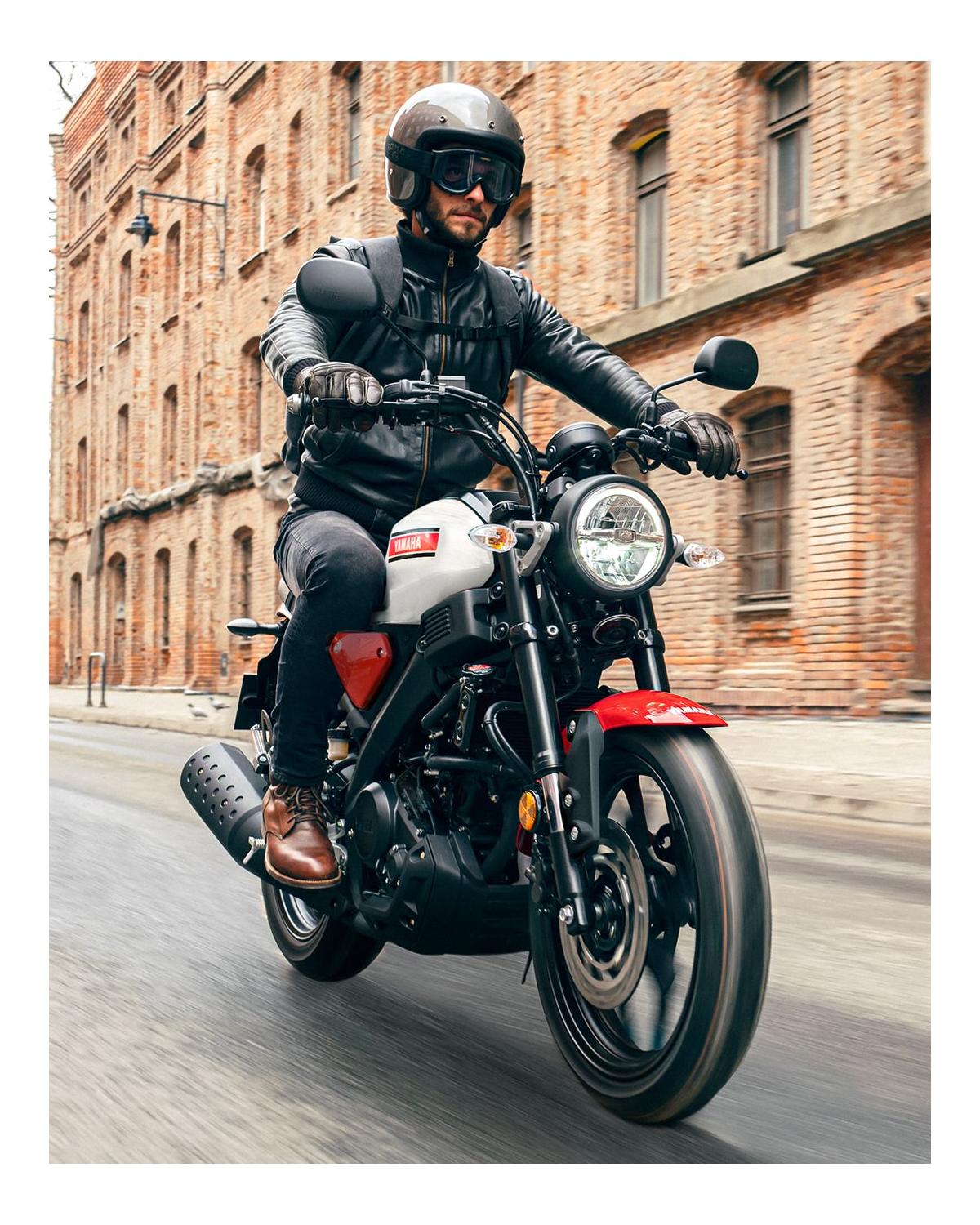L'élégante XSR125 dispose de tous les atouts pour vous amener à destination sans perdre de temps