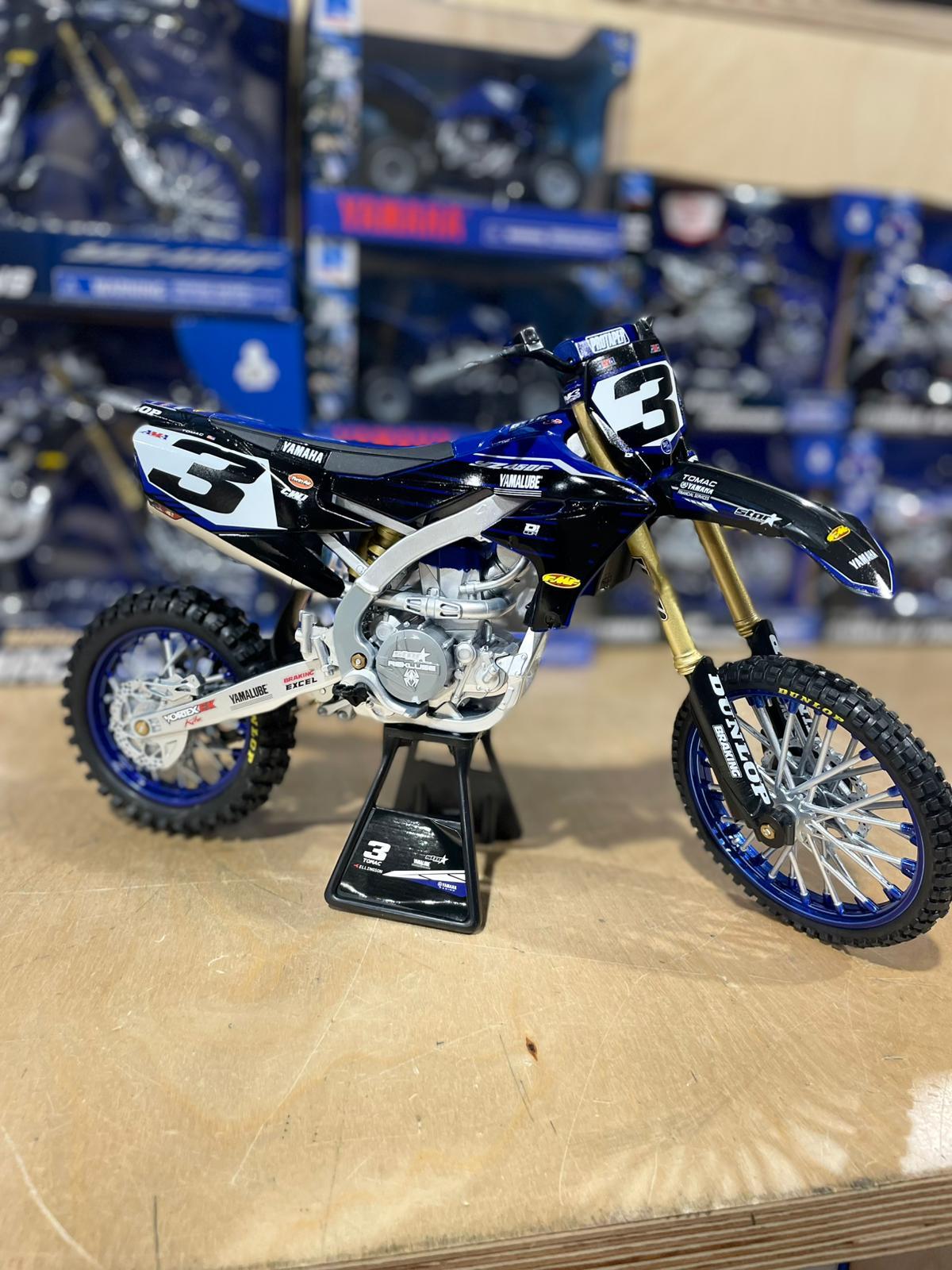 Motos miniatures disponibles en concession